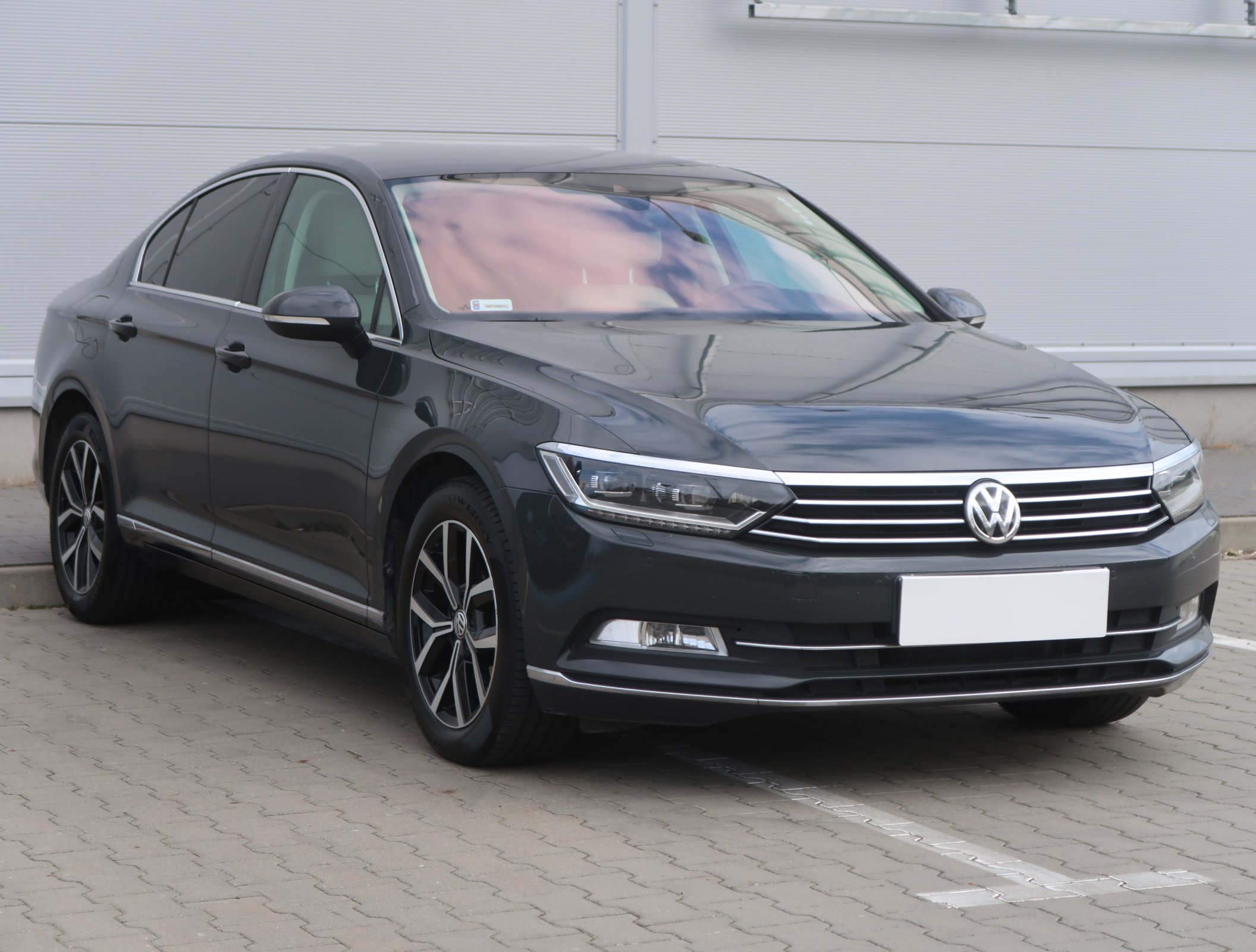 Volkswagen Passat 1.4 TSI Sedan 2017 - 1