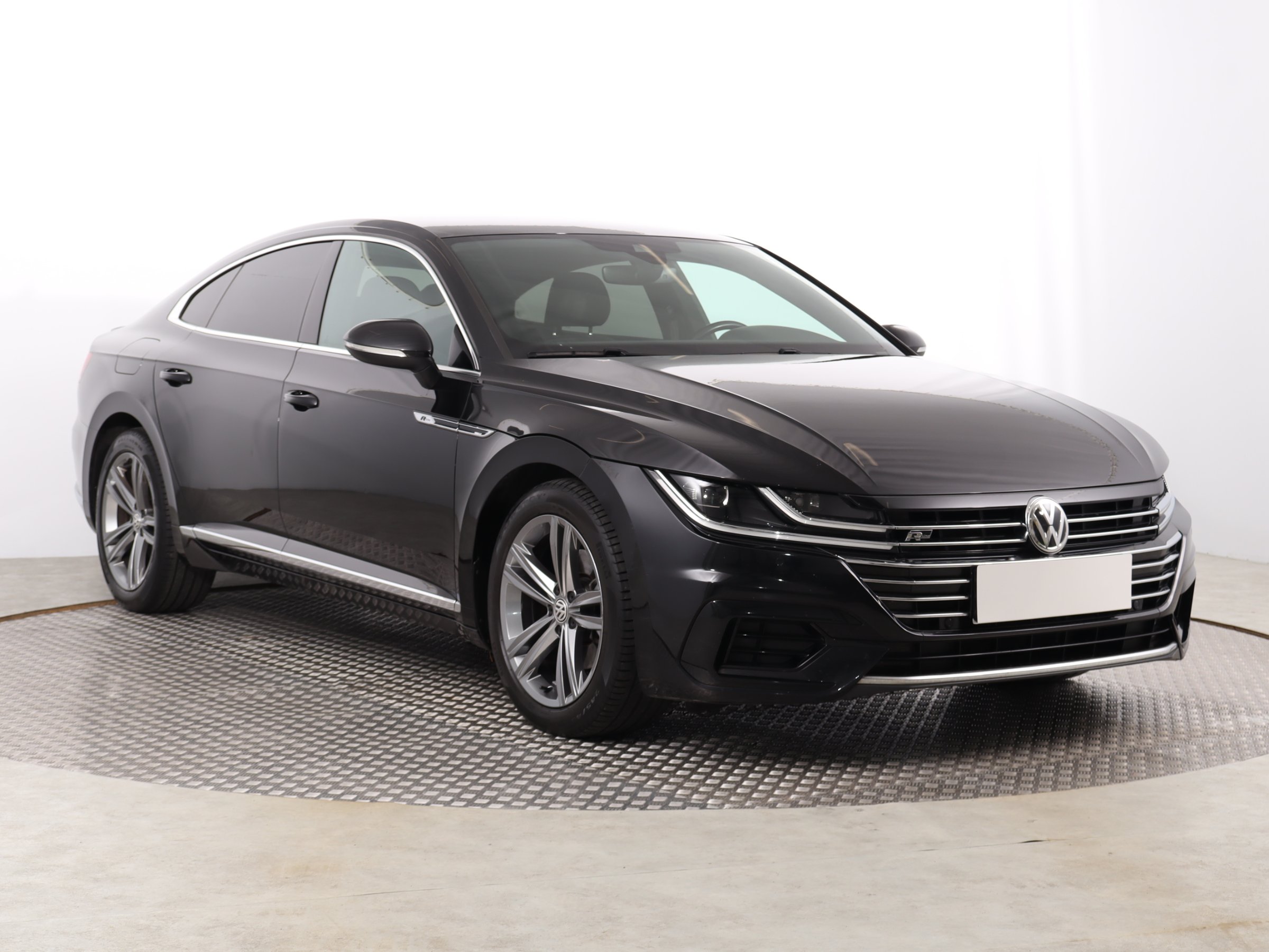 Volkswagen Arteon R-Line 2.0 TDI Sedan 2018 - 1