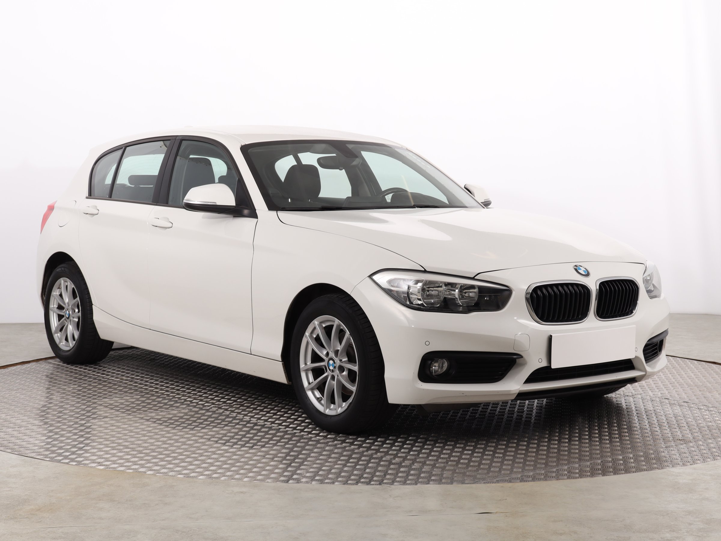 BMW 1 118i Hatchback 2019 - 1