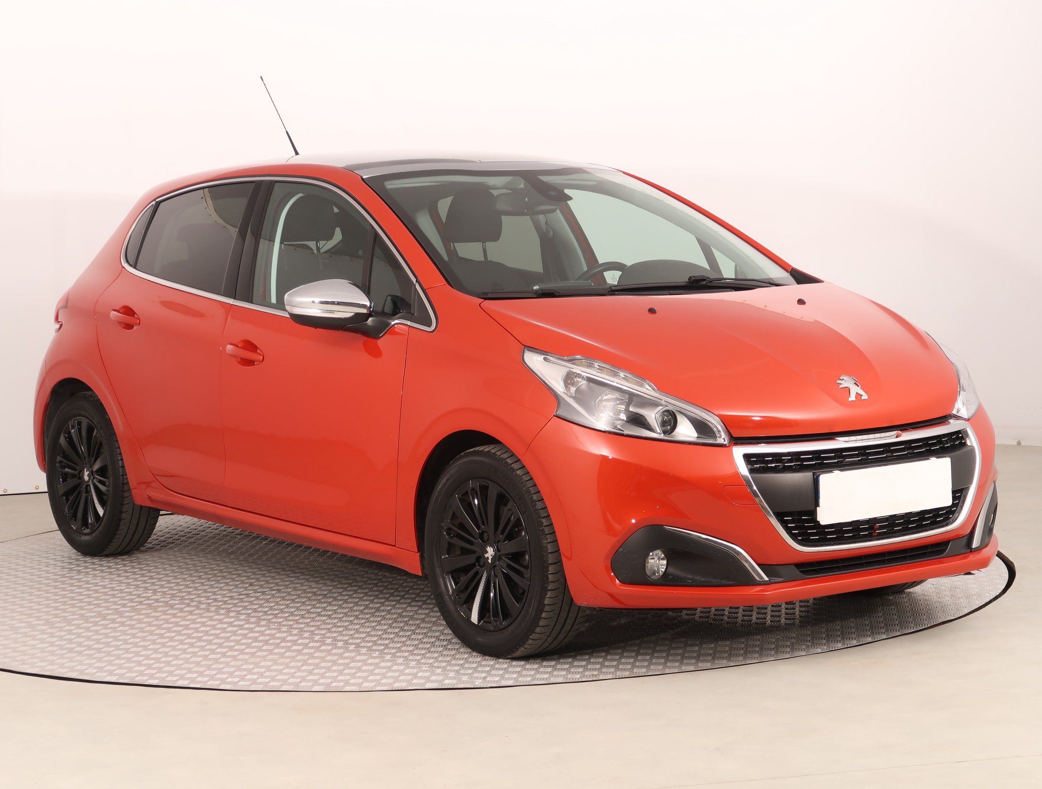 Peugeot 208 1.2 PureTech Hatchback 2017 - 1