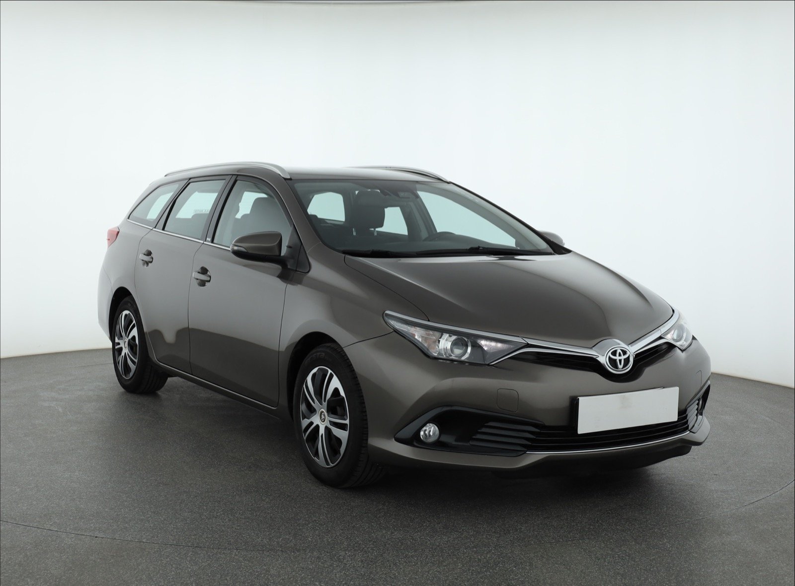 Toyota Auris 1.6 D-4D Wagon 2016 - 1