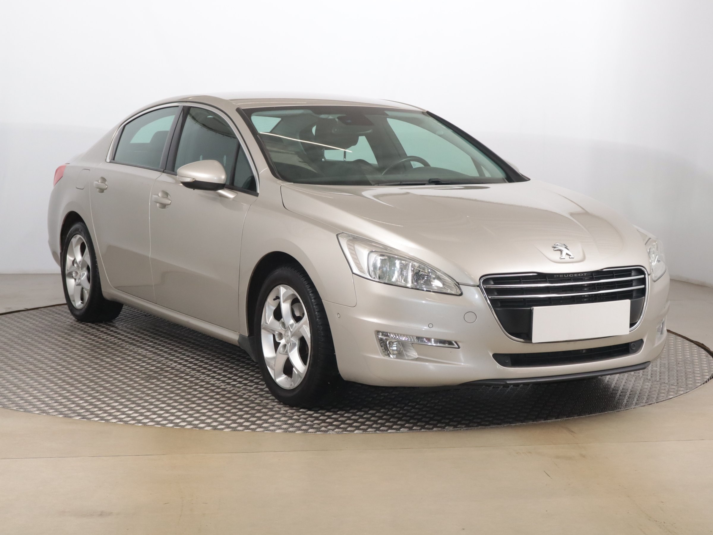 Peugeot 508 2.0 HDi Sedan 2011 - 1