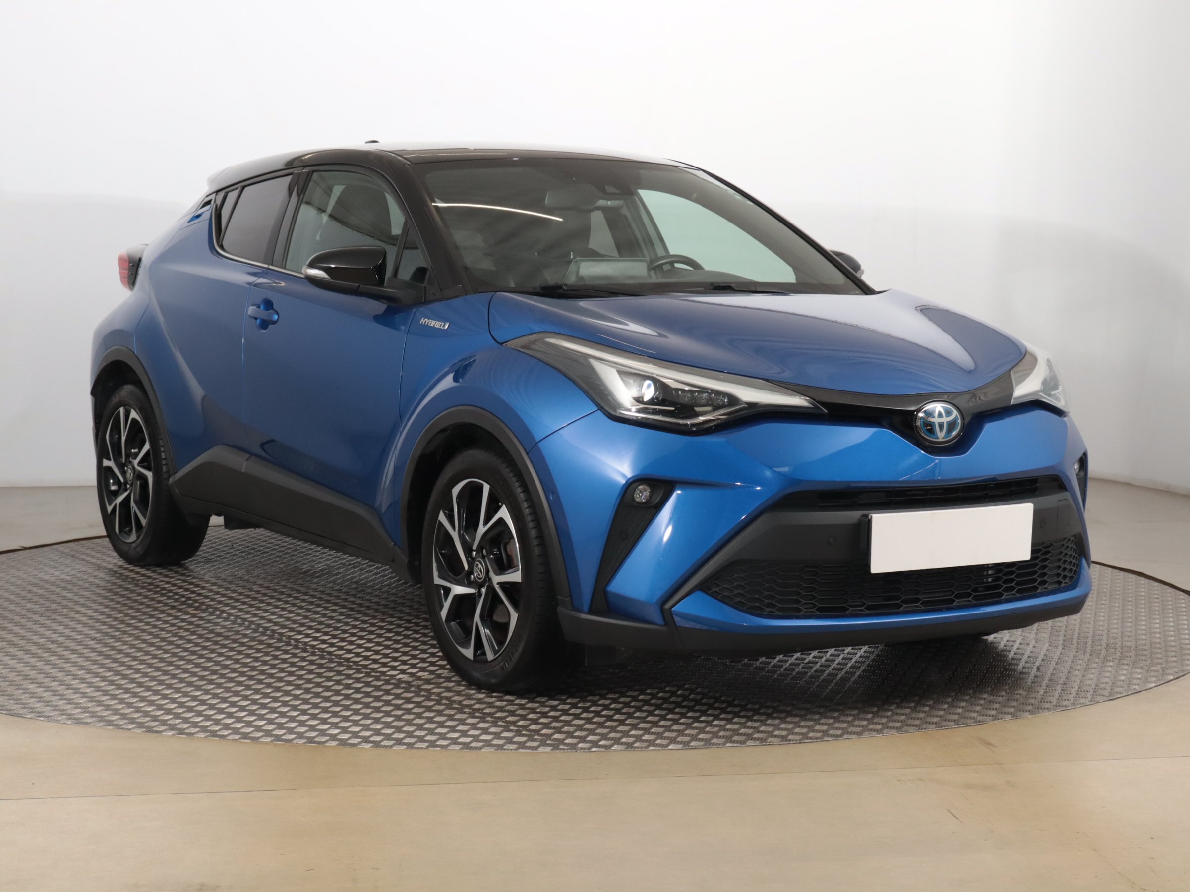 Toyota C-HR 2.0 VVT-i Hybrid SUV 2019 - 1