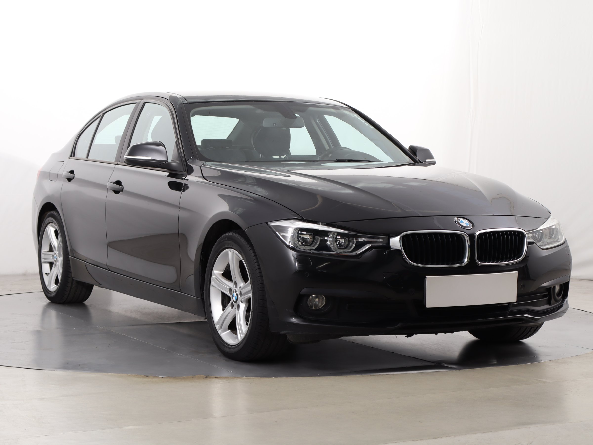 BMW 3 318i Sedan 2016 - 1