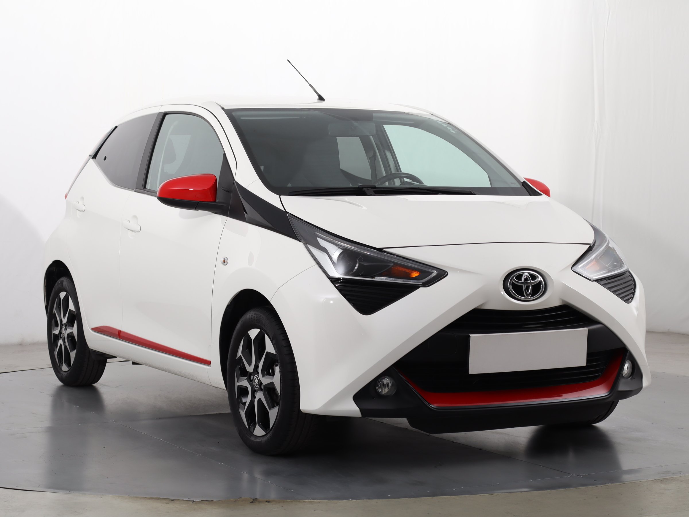 Toyota Aygo 1.0 VVT-i Hatchback 2019 - 1