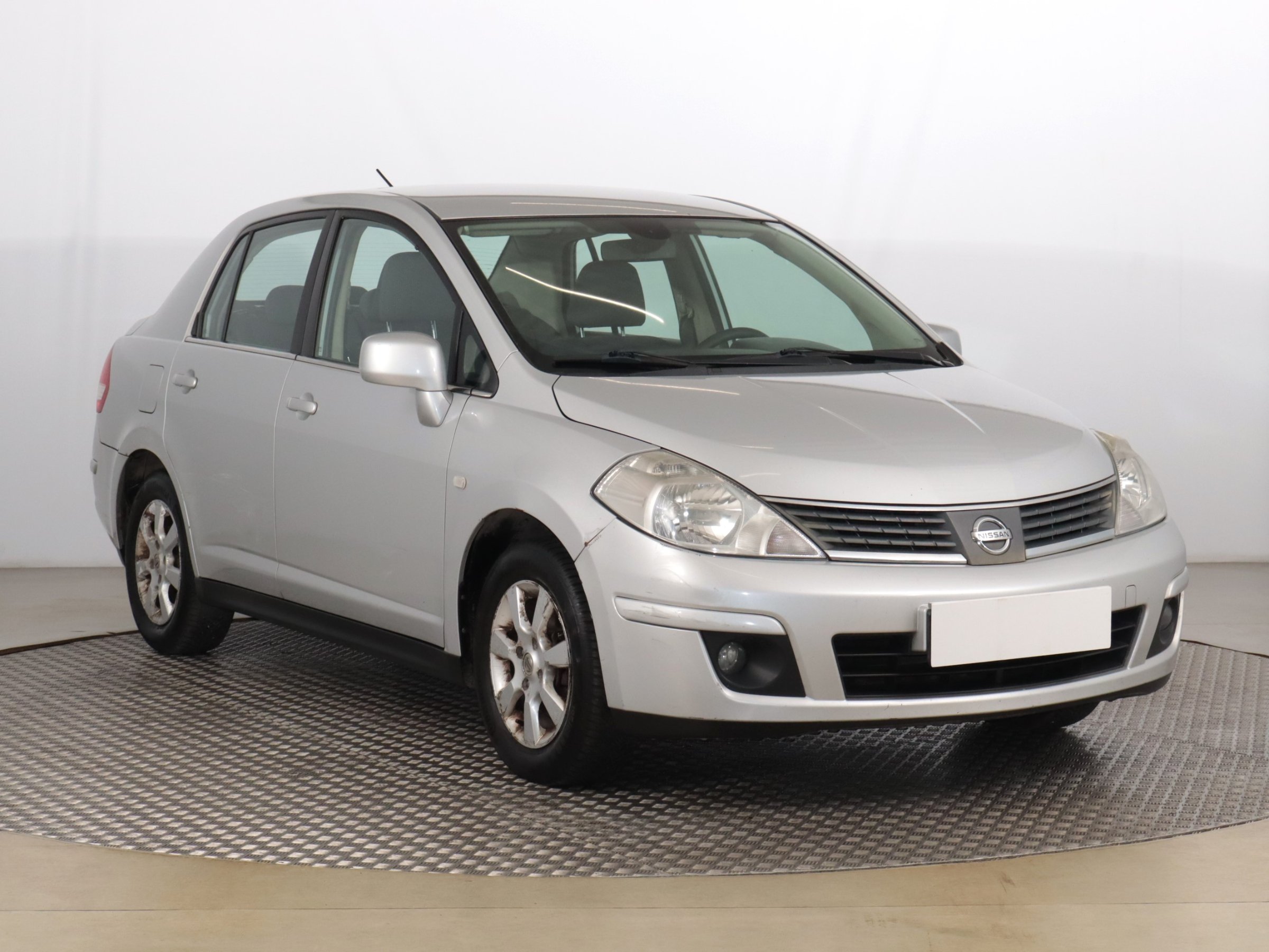 Nissan Tiida 1.6 MPI Sedan 2007 - 1