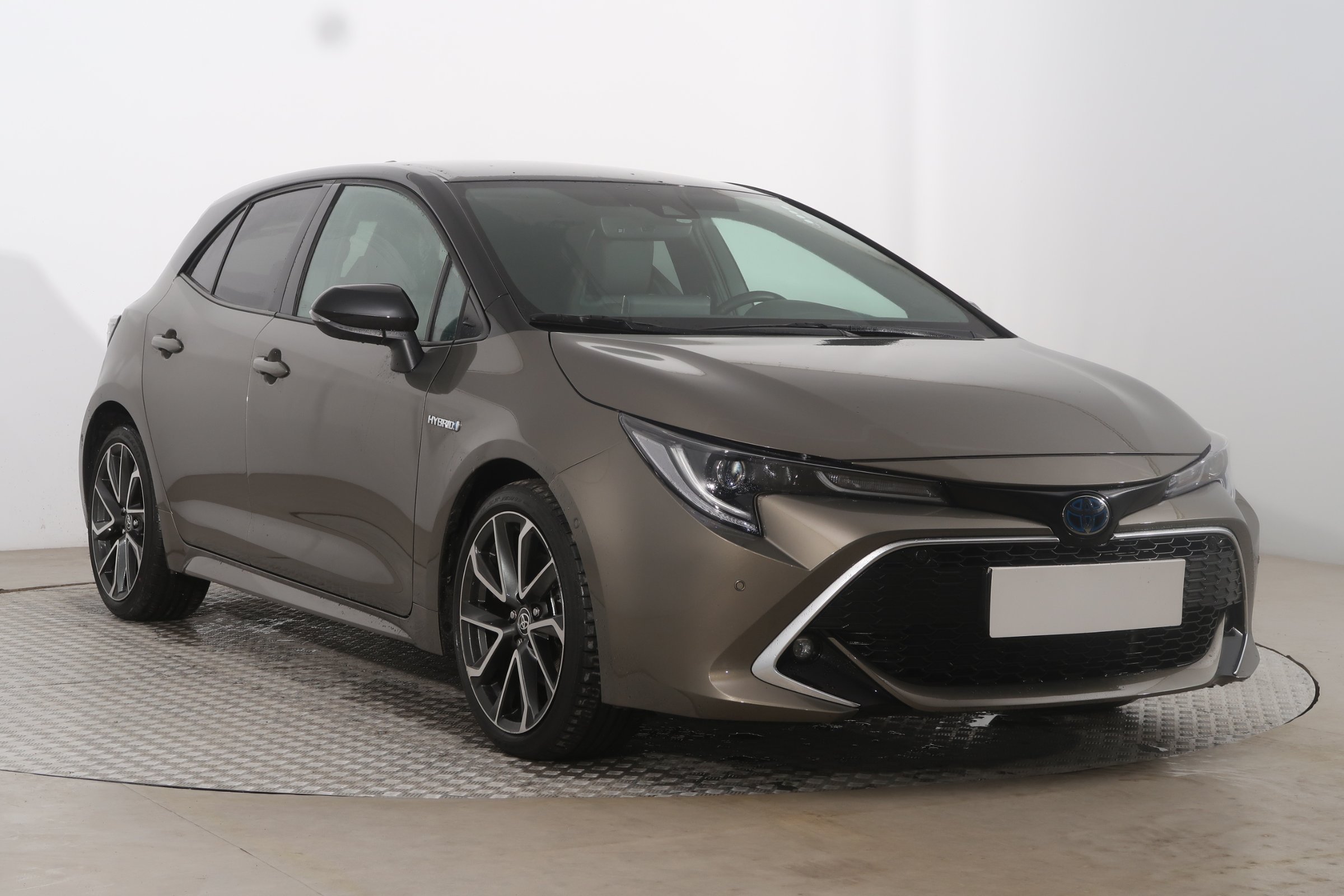 Toyota Corolla 2.0 VVT-i Hybrid Hatchback 2021 - 1