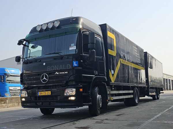 Mercedes-Benz Actros 1841 Box 2006 - 1