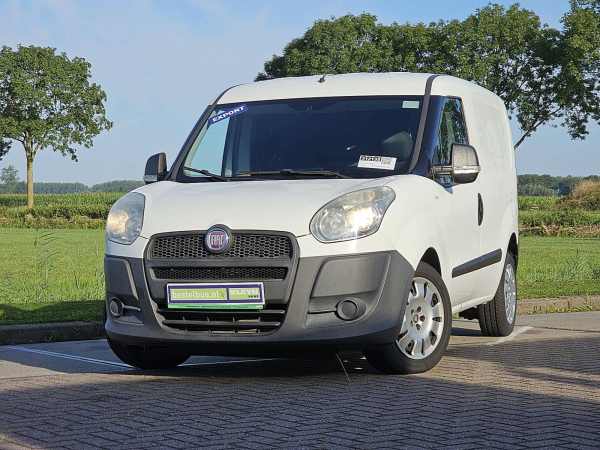 Fiat Doblò Cargo 1.3 MultiJet Furgon 2011 - 1